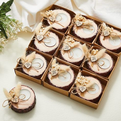 Country Wedding Favors For Guests, Fall Party Favors For Women, Bridal Shower Gifts For Guests, Guest Gifts Wedding, Wedding Favours For Guests, Barn Wedding Favors, Gifts For Bridal Party, Wedding Guest Favors, Candle Bridal Shower Favors