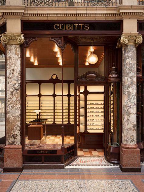 » Child Studio balances heritage and modernity with the Cubitts Leeds store Boutique Entrance Design, White Textured Wallpaper, Geometric Floor, Marble Columns, Store Interiors, English Design, Glass Facades, Interior Concept, Retail Interior