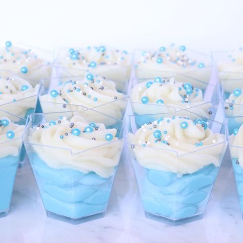 Jello Pudding #birthday #boy #blue #pudding Blue Jello Dessert, Blue Dessert Ideas, Blue Snacks For Party, Blue Pudding, Blue Foods, Baby Shower Appetizers, White Chocolate Pudding, Baby Shower Finger Foods, Boy Baby Shower Food