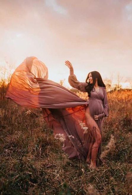 Desert Maternity Photos, Flowy Maternity Dress, Maternity Photo Dress, Fall Maternity Pictures, Maternity Picture Outfits, Fall Maternity Photos, Maternity Photo Outfits, Maternity Photography Poses Pregnancy Pics, Maternity Photoshoot Poses