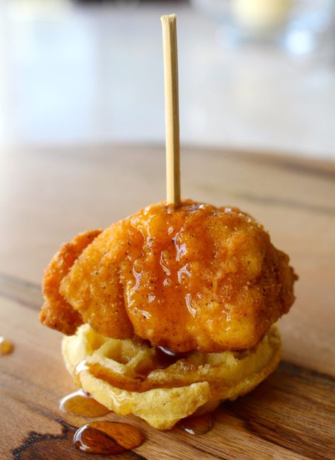 The Crispiest Chicken and Waffle Bites - The Preppy Hostess Food Ideas Chicken, Mini Chicken And Waffles, Brunch Food Ideas, Bridal Brunch Food, Waffle Sandwich, Brunch Food, Pop Quiz, Pigs In A Blanket, Christmas Brunch