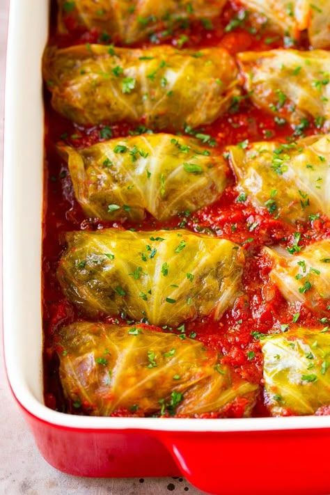 Best Cabbage Rolls Recipe, Stuffed Cabbage Recipe, Cabbage Beef, Recipes Pastry, Recipes Cabbage, Pastry Dinner, Recipe Cabbage, Baked Cabbage, Stuffed Cabbage Rolls