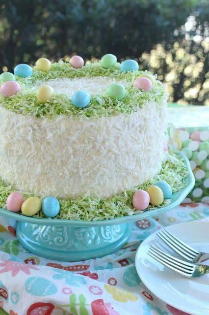 Easter Lemon Coconut Cream Cake by LoveandConfections.com Easter Cake Flavors, Lemon Cake Ideas, Yummy Easter Desserts, Coconut Cream Cake, Cake Coconut, Bolo Minnie, Easter Sweets, Easter Bunny Cake, Slow Cooker Desserts