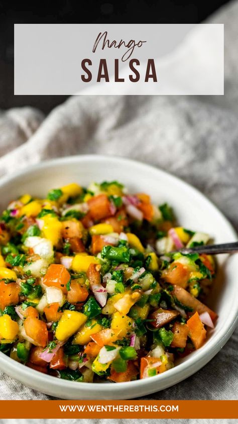 Sweet, tangy and spicy, you’ll love this Mango Peach Salsa. It’s quick and easy and goes perfectly with tortilla chips, tacos and seafood! Sous Vide Pork Loin, Peach Chutney Recipes, Grilled Salmon Tacos, Simple Sides, Summer Appetizers Easy, Peach Salsa, Bbq Burgers, Fresh Salad Recipes, Fresh Tomato Salsa