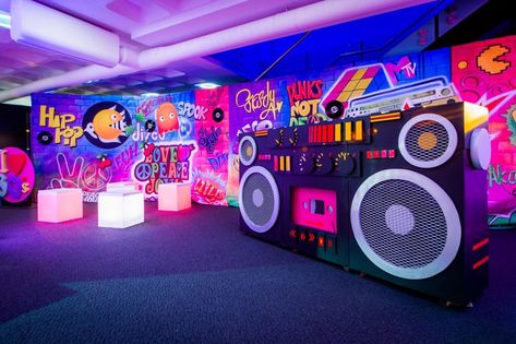 Themed Events - Eventologists Kids Stage Design, Dinner Theme Ideas, Best Party Themes, Retro Party Decorations, Olympic Theme Party, Glow In Dark Party, Nostalgic Music, 90s Theme Party, Best Christmas Toys