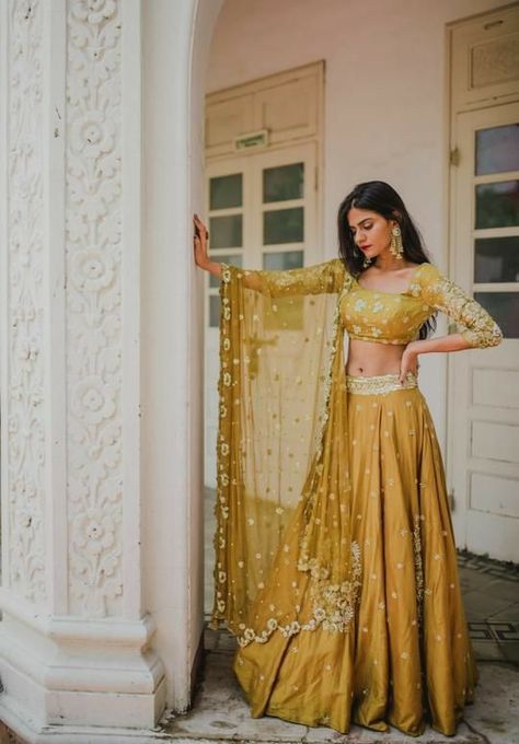 Slides Outfit, Indian Outfits Lehenga, Yellow Lehenga, Ritu Kumar, Indian Bridal Wear, Indian Lehenga, Dress Indian Style, Indian Wedding Outfits, Lehenga Designs