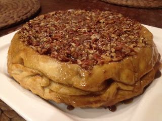 Upside Down Apple Pie, Caramel Apple Pie Recipe, Caramel Apple Pie Recipes, Apple Crisp Pie, Apple Pecan Pie, Apple Pie Filling Recipes, Individual Pies, Decadent Food, Pie Filling Recipes