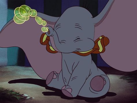 Disney's Dumbo Dumbo Aesthetic, Dumbo Pink Elephants, Disney Dumbo Art, Dumbo 1941, Dumbo Movie, Films Disney, Dumbo Elephant, Cute Disney Characters, Disney Rides