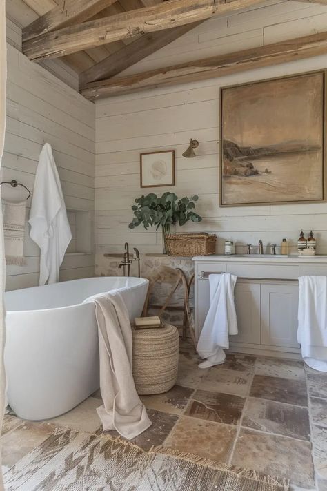 Hipstoric Home, French Country Bathrooms, Cottage Bathroom Inspiration, French Cottage Bathroom, Country Bathrooms, Country Bathroom Designs, French Country Interior, Farmhouse Style Bathroom, Cottage Bathroom Ideas