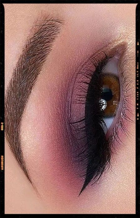 Plum Purple Eye Makeup, Makeup For Eggplant Dress, Purple Fall Makeup Looks, Bold Makeup For Brown Eyes, Purple And Brown Makeup Looks, Eggplant Eyeshadow Looks, Purple Make Up For Brown Eyes, Dark Pink Eye Makeup Looks, Soft Burgundy Eye Makeup