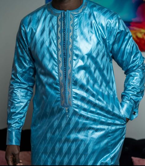 Bazin Styles Men, Senegalese Clothing, African Wear For Ladies, Senegal Fashion, Boubou Styles For Women, African Wear For Men, Men Kaftan, African Dresses Men, African Shirts For Men