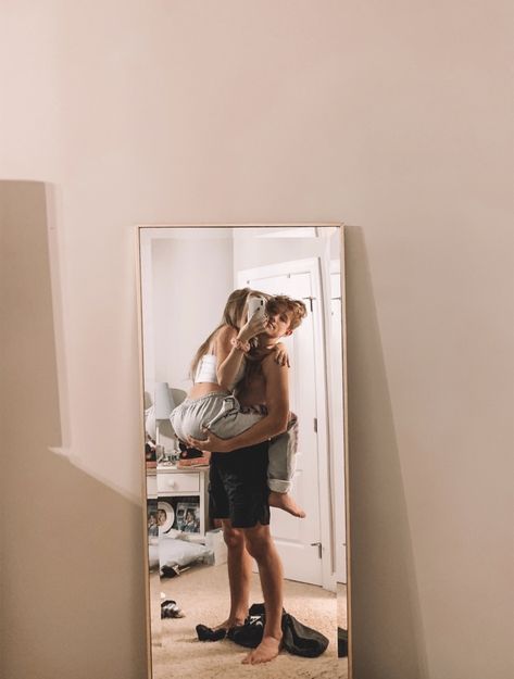 Private But Not A Secret Couple Poses Bedroom, Recreate Photos Couple Cute, Couples Cute Poses, Cute Pics To Take With Your Boyfriend, Best Couple Goals, Cute Couple Stuff, Photos Couple Mignon, Bf Goals, Image Couple