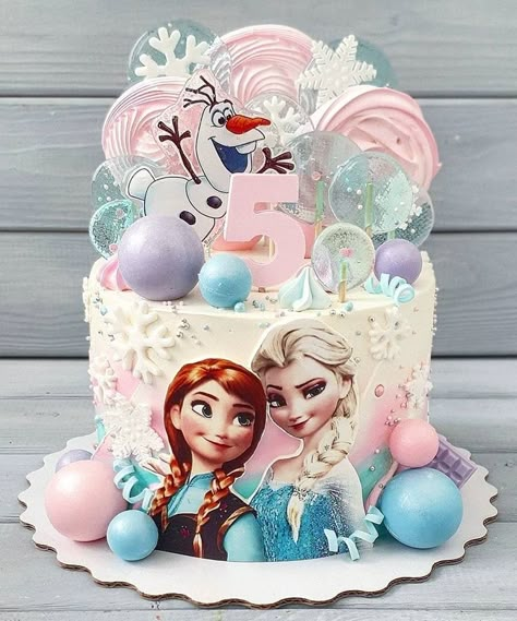 Frozen Birthday Party Cake, Frozen Themed Birthday Cake, Elsa Birthday Party, Bolo Frozen, Frozen Theme Cake, Frozen Bday Party, Frozen Party Decorations, Disney Frozen Birthday Party, Elsa Cakes