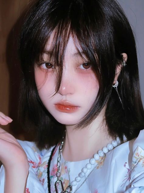 Cocky Expression, Korean Reference, Face Drawing Reference, Asian Eye Makeup, Shooting Photo, Hair Reference, Asian Makeup, Portrait Inspiration, Pretty Makeup