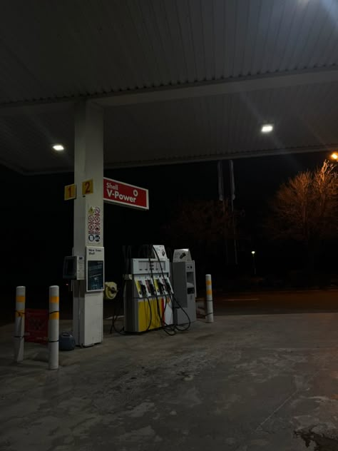 Night Gas Station Aesthetic, Petrol Station Aesthetic, Late Night Gas Station Aesthetic, Liminal Photos, Late Night Gas Station, Aesthetic Gas Station, Speedway Gas Station, Gas Station At Night, Gas Station Pics