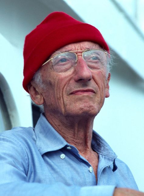 Jacques Cousteau ~ 11 June 1910 – 25 June 1997 Baba Vanga, Jacques Yves Cousteau, Jacques Cousteau, Septième Art, Life Aquatic, World Population, People Of Interest, Important People, Inspirational People