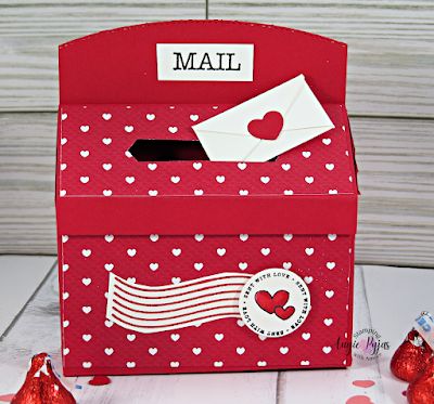 Valentines Day Mailbox Ideas Diy, Valentine Mailbox Ideas Diy, Valentine Crafts Diy, Diy Valentine's Treats, Mailbox Diy, Diy Mailbox, Valentine Boxes, Diy Valentines Day, Valentine Mailbox