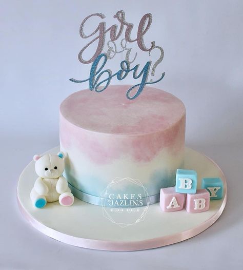 Small Gender Reveal Cake Simple, Gender Reveal Cake For Twins, Gender Reveal Cake Elephant, Minimal Gender Reveal Cake, Gender Determination Cake, Gender Reveal Cake Decoration, Gender Reveal Cake Buttercream, Gateau Baby Shower Mixte, Boy Or Girl Cake Ideas