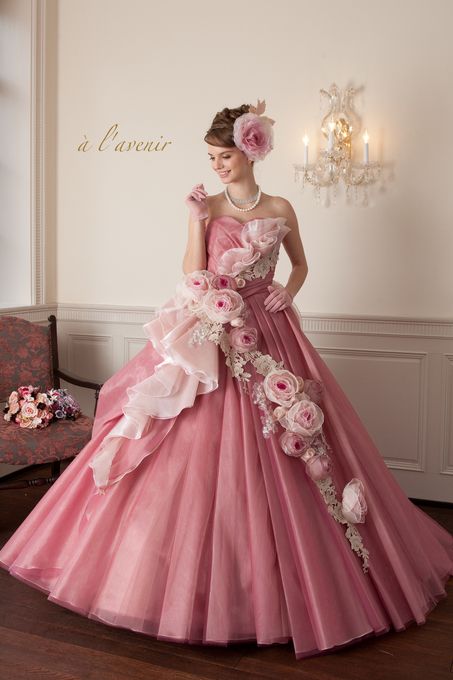 Vestidos Color Rosa, Dress With Flowers, 파티 드레스, Fantasy Gowns, فستان سهرة, Fairytale Dress, Fantasy Dress, Fairy Dress, Gorgeous Gowns