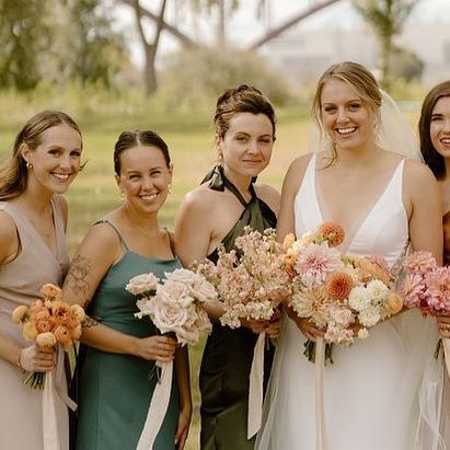 Minneapolis Florist on Instagram: "Have you seen monotype bridesmaids bouquets? Well we can't get enough of them! Monotype is when you use 1 type of floral from the Brides bouquet for each bridesmaid.   We love how the bouquets paired with Katelyn's bridesmaid's dresses!   Soooo would you monotype or are you more of a traditional gal?   📸 @switchbackstories  @_thelowlands  @stylesociety.rent  @chowgirlscatering  @aandbe_mpls  @studio1decor" Monotype Bridesmaid Bouquet, Monobloom Bouquets, Bridesmaids Bouqet, Bouquet Shapes, Brides Bouquet, Bridesmaids Bouquets, Beautiful Color Combinations, Bride Bouquets, Bridesmaid Bouquet