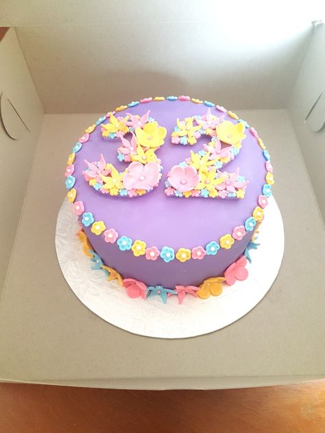 32nd Birthday Cake 32 Bday Cake, Birthday Cakes For 32 Year Old Woman, 32nd Birthday Cake For Women, 32 Cake Birthday, 32 Birthday Cake For Women, 31st Birthday Cake For Women, Birthday Ideas For Women Party, 32nd Birthday Ideas For Women, 32nd Birthday Cake