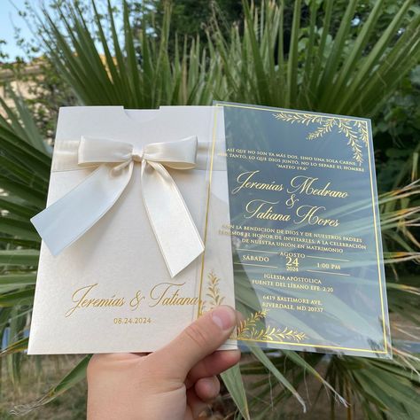 #weddinginvitation #weddinginvitations #acrylicinvitation #acrylicinvitations #acrylicweddinginvitation #invitationcard #invitation #invitations #15anos #15años #quinceaños #quinceañera #quinceanerainvitations #quinceinvitations #sweetsixteen #sweetsixteeninvitations #sweet16 #sweet16invitations #birthday #birthdayinvitation #birthdayinvitations #partyinvitations #floralinvitation #floralinvitations #bluefloralinvitation Envelope With Ribbon, Pearl Invitations, Pearl Wedding Invitations, Invitations Quinceanera, Ribbon Invitation, Silver Wedding Cake, Acrylic Wedding Invitation, Quince Invitations, Acrylic Invitation