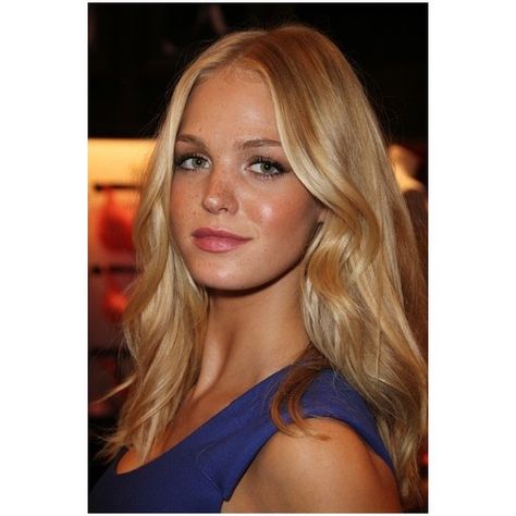 Erin Heatherton #Beauty Makeup ❤ liked on Polyvore featuring beauty products and makeup Erin Heatherton, Let Your Hair Down, Strawberry Blonde, Blonde Beauty, Blonde Girl, Hair Hacks, Hair Goals, Celebrity News, Victoria Secret