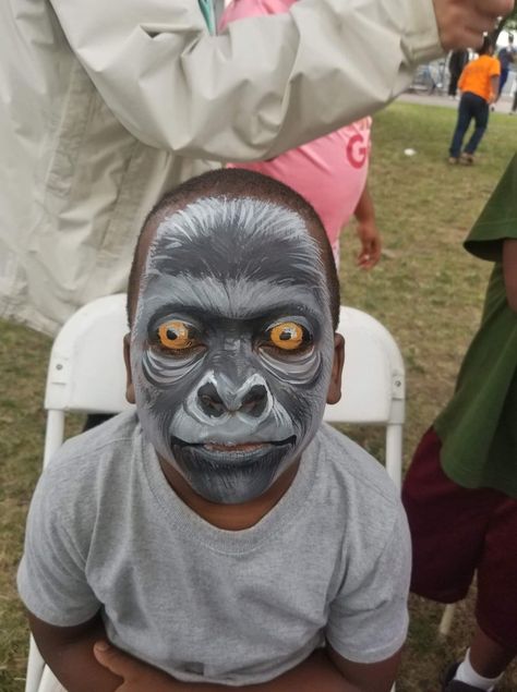 Animal Makeup Looks Easy, Cute Monkey Face Paint, Funny Face Paint Ideas For Adults, Face Painting Ideas Aesthetic, Bad Face Paint, Crazy Face Paint Ideas, Mascara Design Ideas Paint, Fun Face Paint Ideas, Boy Halloween Face Paint