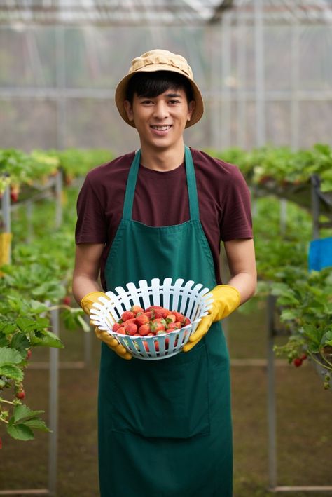 Medium shot of male farmer facing camera... | Free Photo #Freepik #freephoto #camera #man #farm #agriculture Nantes, Farmer Outfit, Handmade Bookmarks Diy, Young Farmers, Large Greenhouse, Being Watched, Vegetable Farming, Plant Seedlings, Vegetable Basket