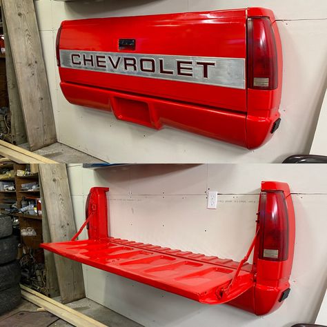 Tailgate Bench, Car Parts Decor, Garage Furniture, Car Part Furniture, Automotive Furniture, Car Furniture, Deco Luminaire, Metal Bending, Automotive Decor