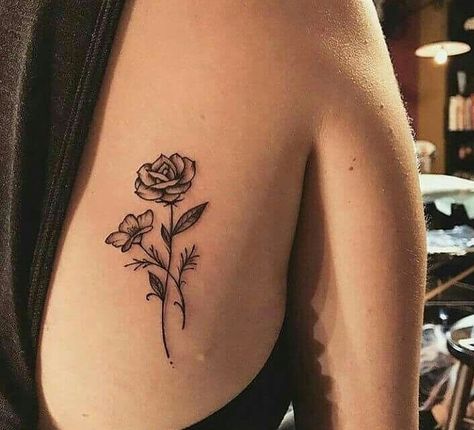 Rosen Tattoo Frau, Rose Tattoos For Women, Pink Tattoo, Small Rose Tattoo, Black Rose Tattoos, Tattoo Rose, Geniale Tattoos, Rosen Tattoo, 문신 디자인