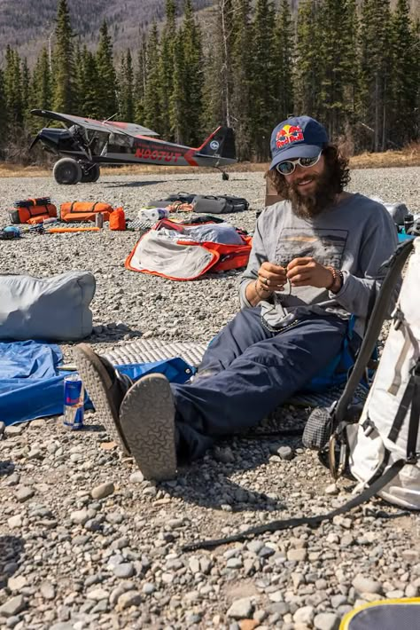 Hiking Aesthetic Outfit Men, Outdoorsy Men, Hiking Outfit Men, Bush Pilot, Camping Aesthetic, Hiking Aesthetic, Adventure Aesthetic, Mens Outfit Inspiration, Mens Fashion Streetwear