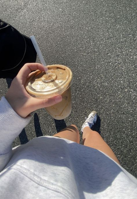 iced coffee aesthetic <333 Aesthetic Iced Coffee Pictures, Charis Core, Ela Aesthetic, Coffee Girl Aesthetic, Ice Coffee Aesthetic, Iced Latte Aesthetic, Iced Coffee Aesthetic, Comfort Items, Coffee Vibes