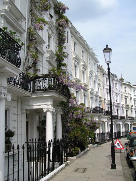 Notting Hill London, Victorian Townhouse, London Townhouse, Voyage Europe, England And Scotland, London Town, London Life, Romantic Movies, Notting Hill