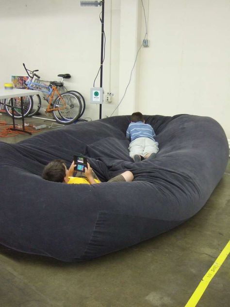 DIY Bean Bag Chair/Sofa instead of buying a Love Sac. Comes with instructions for different sizes! Bean Bag Sofa Bed, Diy Bean Bag Chair, Diy Bean Bag, Bean Bag Bed, Bed Picture, Ikea Sofas, Bed Images, Giant Bean Bags, Sofa Bed Mattress