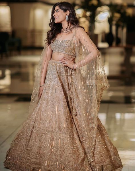 Sangeet Bridal Lehenga, Engagement Dress For Bride Indian, Engagement Couple Dress, Engagement Dress For Bride, Glitter Outfit, Cocktail Party Outfit, Bridesmaid Lehenga, Latest Bridal Lehenga, Traditional Indian Dress