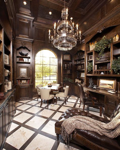 Traditional Office Decor, Home Office Library, Traditional Office, Interior Design Website, Luxury Office, Home Libraries, Mediterranean Home, Mediterranean Homes, Classic Interior