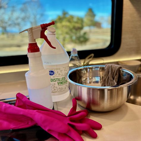 Rv Cleaning Tips Interior, Camper Cleaning, Vinegar Glass Cleaner, Rv Cleaning, Camper Repair, Rv Refrigerator, Best Cleaner, Boat Cleaning, Trailer Living