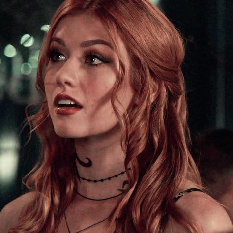 Clary Fanart, Actresses With Red Hair, Katherine Mcnamara Red Hair, Clary Y Jace, Flame Hair, Clary Fairchild, Clary Fray, Ginger Girls, Katherine Mcnamara