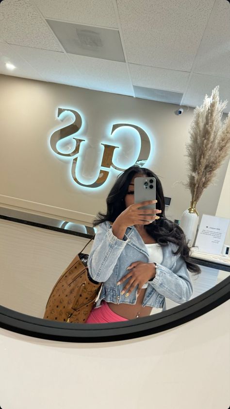 Mirror Flicks, Mirror Pictures, Jayda Wayda, Drippy Outfit, Cute Box Braids Hairstyles, Baddie Hairstyles, Cute Swag Outfits, Cute Poses For Pictures, Feminine Outfit