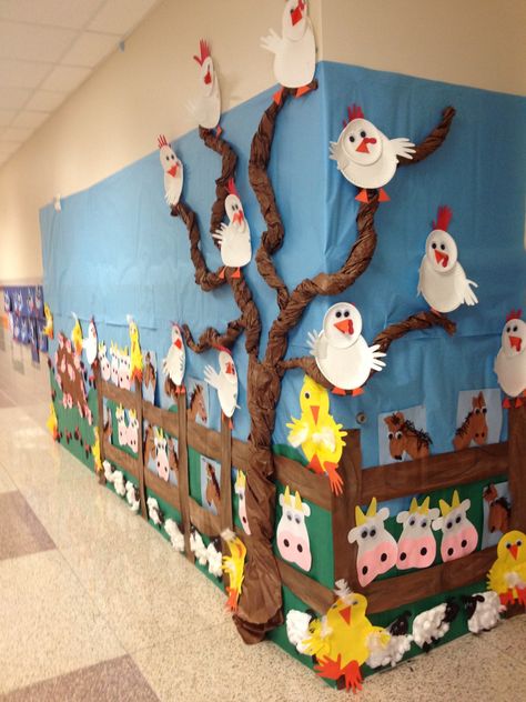 Farm Vbs, Farm Classroom Theme, Farm Theme Preschool, School Hallway, Farm Animal Crafts, Farm Preschool, Farm Activities, Farm Crafts, Farm Party