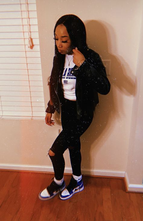 Slouch Socks Outfit, Outfits With Jordan 1s Fashion Styles, Socks Outfit, Cute Date Outfits, Preteen Fashion, Slouch Socks, Cute Nike Outfits, Teen Swag Outfits, Cute Birthday Outfits