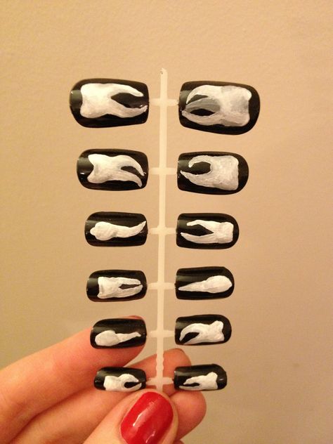 Dental Nail Art, Teeth Nail Art, Tooth Nail Art, Short Nails Inspo Aesthetic, Bone Nail Art, Tooth Nails, Cool Halloween Nails, Bone Nails, Work Appropriate Nails