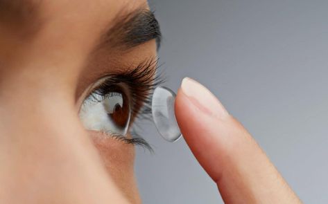 Samsung patents ‘smart’ contact lenses that record video and let you control your phone just by blinking Smart Contact Lenses, Blurry Eyes, Eye Pain, Soft Contact Lenses, Eye Infections, Eyes Problems, Eye Drops, Endocrine System, Contact Lens