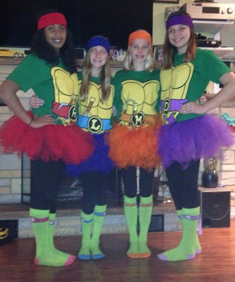 Ninja turtle costume for girls! Super affordable! Halloween costume Tmnt Costume Women, Ninja Turtle Costume Women, Softball Costumes, Girl Ninja Turtle, Diy Ninja Turtle Costume, Halloween Costumes Duo, Halloween Softball, Diy Girls Costumes, Turtle Costume