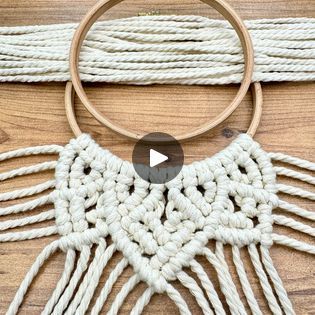 Door Hanging Diy, Macrame Door Hanging, Beginners Macrame, Macrame Door, Macrame Mandala, Simple Macrame, Hanging Diy, Mandala Wall Hanging, Mandala Wall