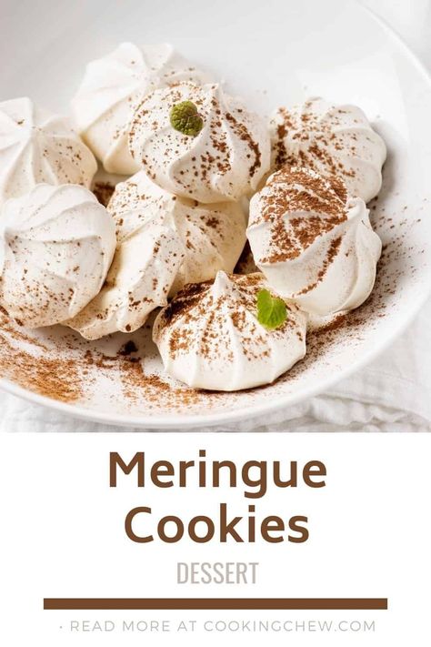 Make these meringue cookies without cream of tartar, using simple lemon juice or vinegar to help keep their shape! Merguine Cookies, Cookies Meringue, Cookies With Lemon, Meringue Cookie Recipe, Meringue Recipe, White Cookie, Meringue Cookies, Macaron Recipe, Pastry Bag