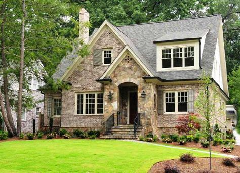 cute European Cottage Exterior, Cottage Home Exterior, Cottage House Exterior, Brick Cottage, Small Cottage House Plans, European Cottage, Small Cottage Homes, Stone Cottages, Cottage Style Home