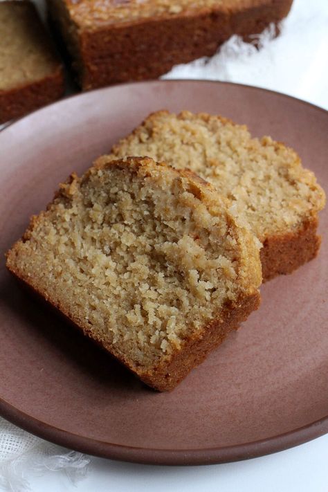 Pear Quick Bread, Cake Pomme, Pear Bread, Pear Muffins, Apple Picking Season, Pear Dessert, Pear Recipes, Apple Bread, Fall Cooking