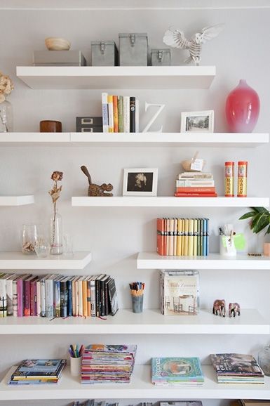 Perfect shelving idea. Off-kilter but still clean looking... Ikea Lack Shelves, Floating Bookshelves, Floating Shelves Bathroom, Ikea Lack, Regal Design, Diy Casa, Estantes Flotantes, Cool Ideas, Shelf Styling